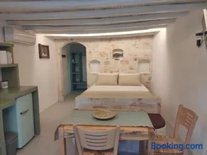 Apanemo Beach House Agios Nikolaos Kimolos - Image 2
