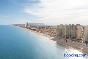 Primera línea de playa, Terraza frente al mar, Parking - Image 2