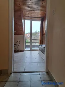 MALIBU APARTMENT BALATON NORTH - Image 5
