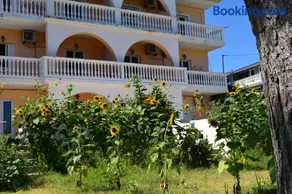 Red Sun Apartments - Image 4