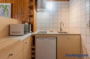 Studio de Balme w/Shared Pool & Near Slopes - Happy Rentals - Image 4