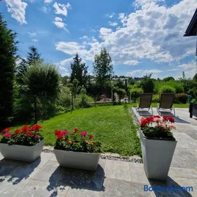 Comfy Plaza 65m2 Ground Floor Apartment no stairs with Separate Bedroom Living Room Full Kitchen and Study Furnished Terrace Parking at the Door Fiber Internet Sleeps 4 - Image 2