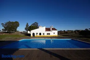 Cork Hills Farmhouse - Image 1