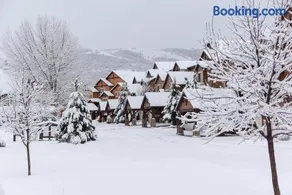 Mountain Chalet Near Snowbasin, 2BR - Image 3