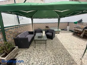 CASA REFORMADA CON TERRAZA/WIFI/AIRE ACONDICIONADO - Image 1