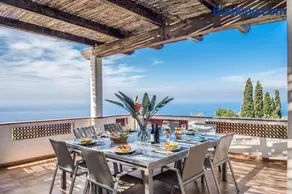Villa Aragona Historic Villa with Views and Guest services by Feeling Italy - Image 2