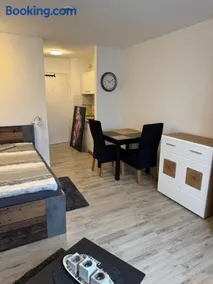 neu möbiliertes 1 Zimmer Appartment Nähe Uni-Klinik Homburg - Image 2