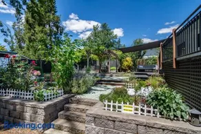 Chic RV Retreat, Stunning Yard in Roseburg - Image 3