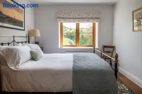 Stylish pet-friendly converted chapel on Exmoor - Image 4
