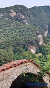 Kastorio-Villy's Guest House - Image 1