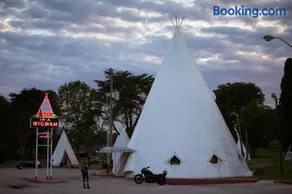 Historic Wigwam Village No 2 - Image 3
