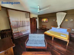 Surjios Guest House - Image 3