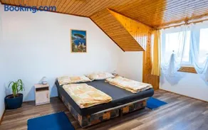 Kis Teniszház - Image 3