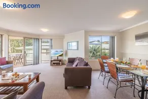 Pelican Sands, 4-83 Soldiers Point Road - Image 2