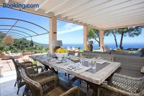 Stunning 4 Bedroom Villa in Deia, 1017 - Image 2