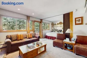 Cozy Slopeside Condo - Image 5