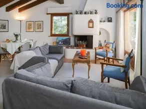 Apartment Chesa Prasüra 10 by Interhome - Image 1