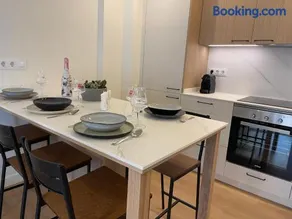 Apartamento R14 en Miño con 2 dormitorios, salón-cocina, 1 baño y zona de lavandería, situado cerca de las playas - Image 4