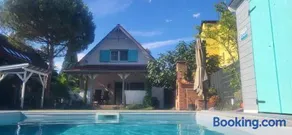 Zamardi private villa with own pool and huge garden, 150m to longest free beach at Balaton - Image 3
