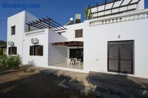 Bayview Apartments - Image 2