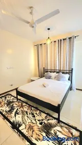 Jewel Apartment - Image 5