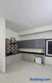 Serene Penthouse - beautiful view - Image 2
