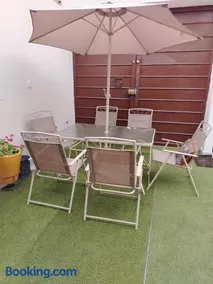 Casa familiar con piscina - Image 3