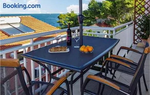 Two-Bedroom Apartment In Prigradica - Image 4