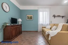 Al Civico 11, nel cuore della piazza principale di Lainate, minimal e confortevole, comodo per Rho Fiera Milano - Image 2