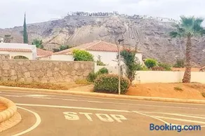 The perfect place to relax Bedroom with hot tub, beautiful tropical garden area. Bbq and big open spaces through all the house.It is located in a quiet place, but still 5 min away from the touristic Puerto Rico and walking distance from the beach - Image 2