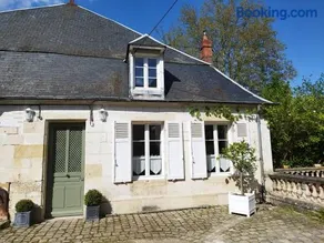 Clos Montcenoux, au coeur de Bourges. - Image 3