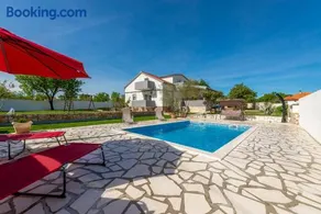 Home Idassa - Image 1