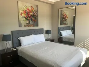 Modern Beach Apartment - Image 4