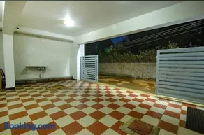 Green woods stays - Image 2