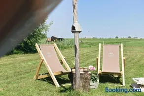 Smuk Grutte Bell Tent nabij het water in Friesland - Image 5