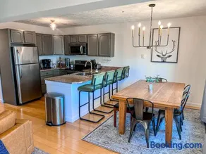 Remodeled Summit Condo at Snowshoe - Modern & Cozy - Image 1
