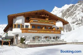 Hotel Astoria - Image 2