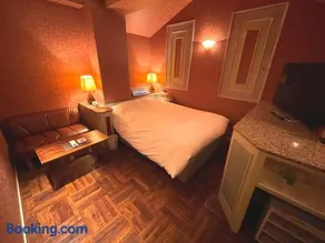 HOTEL KID - Image 2