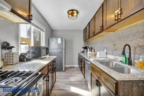 5 Bedroom, 6 Bed Cozy and Spacious Home - Image 3