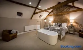 Bristol Airport rooms - Darlington arms - Bar & Food - Image 4