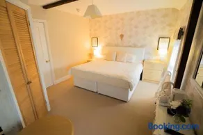 Maison Dieu Guest House - Image 1