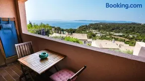Duplex vue mer avec piscine à Boulouris - Image 1
