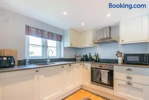 The Cranny by Winterton Cottages - Image 5