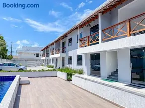 Apê pavimento superior com 2 quartos (ambos com ar), internet Privativa, próximo a praia de Taperapuã, Residencial Maria Vitoria condomínio com piscina e área gourmet - Image 2