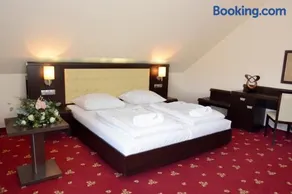 Hotel Świętokrzyski Dwór - Image 2
