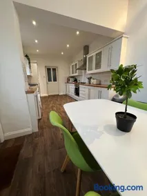 West House Mews A - Image 4