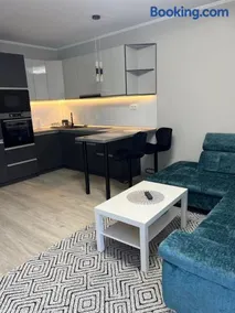 Komarom Luxe Apartment - Image 1