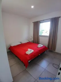 Apartamento LH Cómodo y moderno Cerca del aeropuerto Ezeiza ex fader - Image 3
