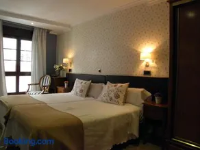 Hotel Arco Navia - Image 2