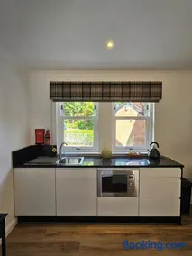 Luxury 1 Bedroom apartment LL - Image 2